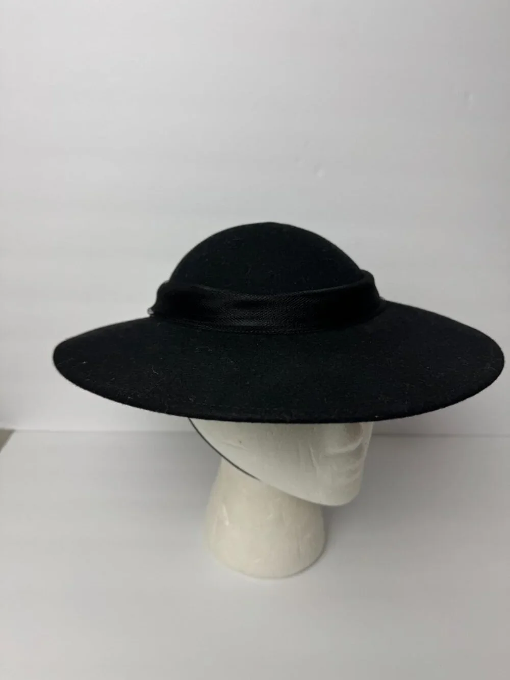 Vintage Wool Felt Spoon Hat Veil Band Bow One Size Made in USA